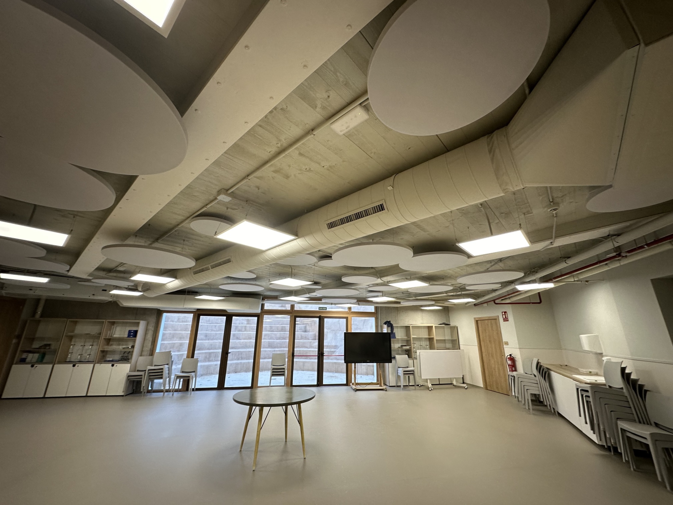 Acabado de pintura interior premium en vivienda de Valencia
